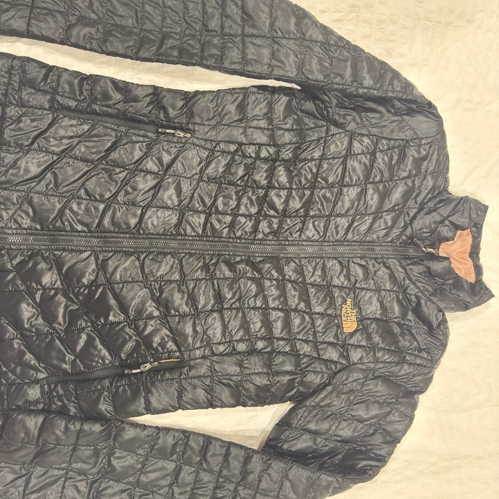 THE NORTH FACE Womens Thermoball Insulated Jacket, black,  pink logo